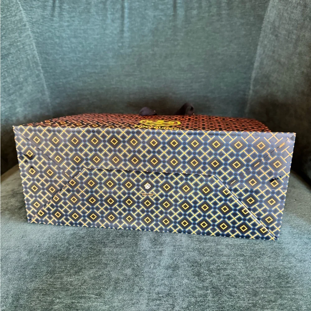 Tory Burch Gift Bag Logo 9”x12”x5” Regift